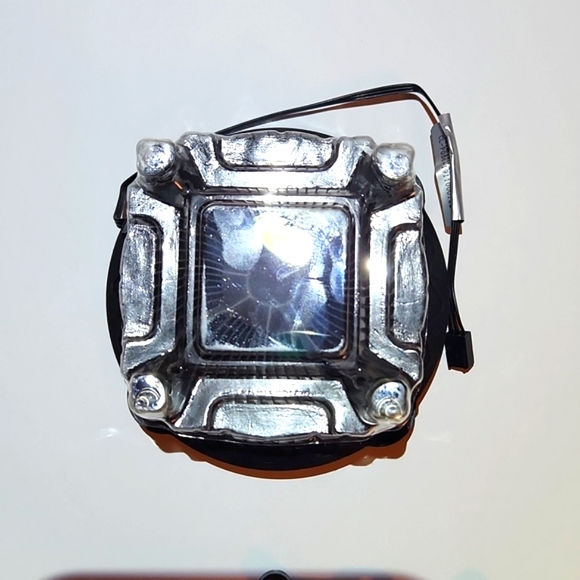 Thermaltake RGB PC Fan CPU Air Cooler for Intel 115x CPU - New in Box - Picture 4 of 10